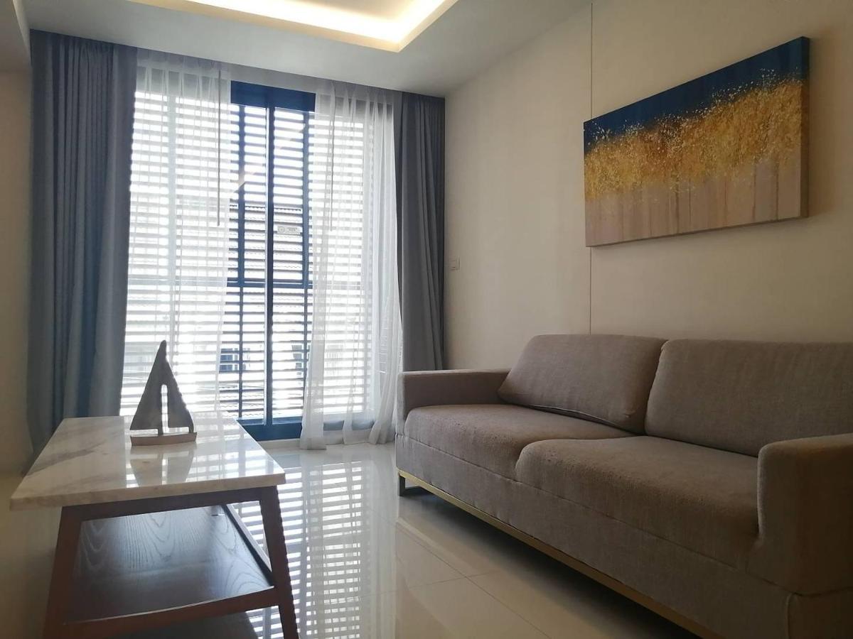 Asok Circle Rein Sukhumvit 12#2br&3br#pool&gym#near Terminal 21