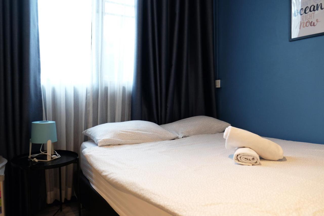 Hotel Sleep With Me Too Bangkok- Bts Phra Khanong Bangkok