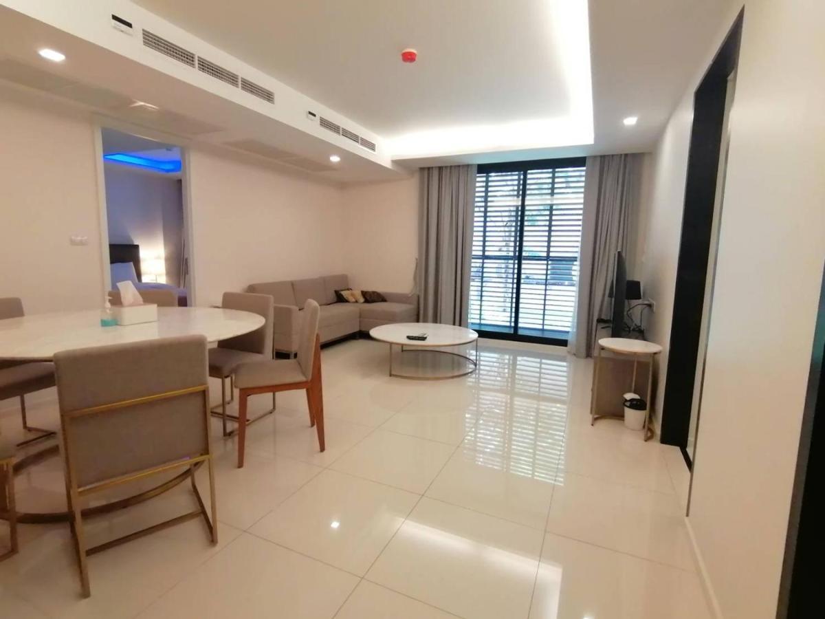 Asok Circle Rein Sukhumvit 12#2br&3br#pool&gym#near Terminal 21 Apartment