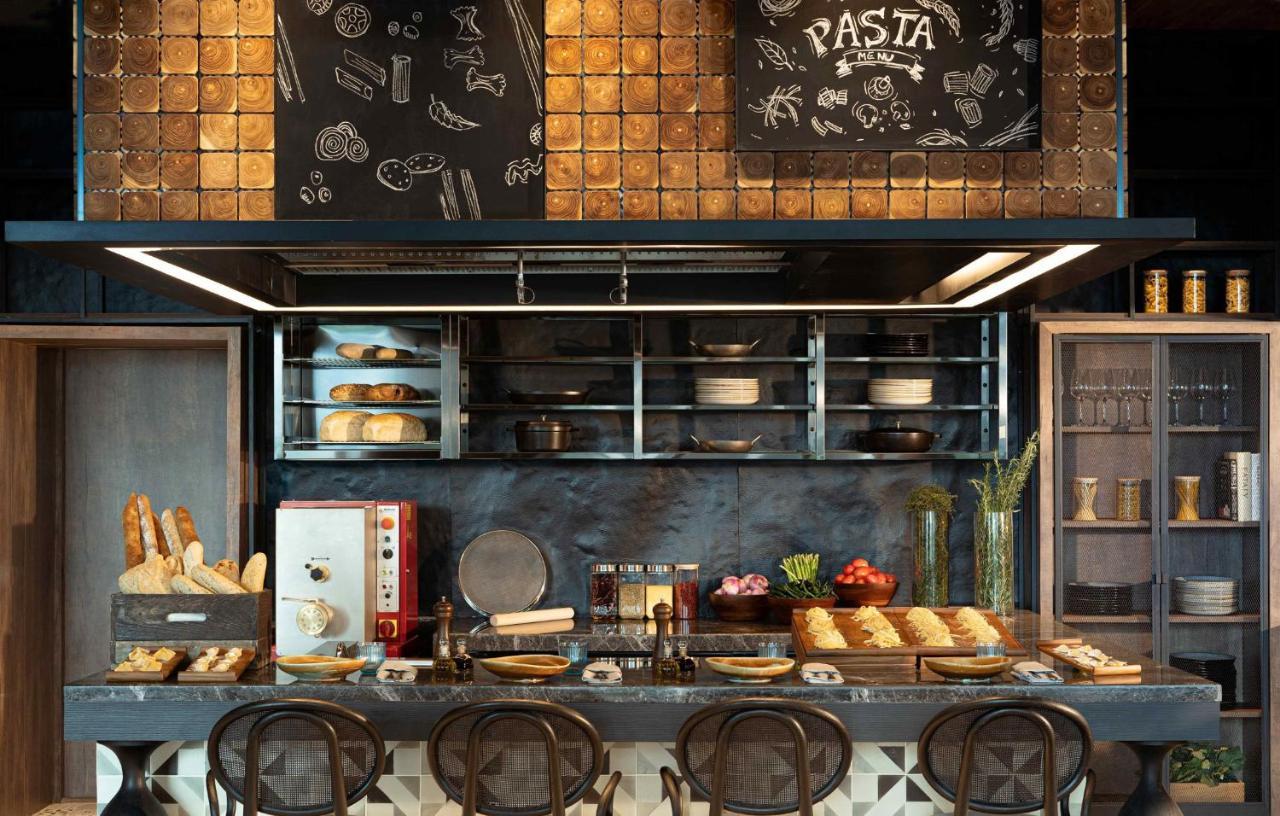 Kimpton Maa-lai By Ihg Hotel 5*