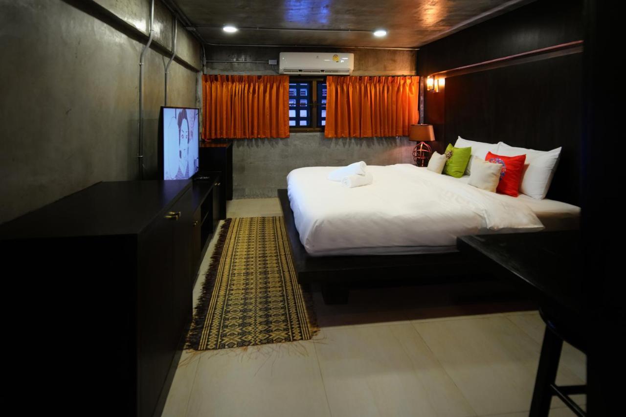 Photohostel Asrama Bangkok