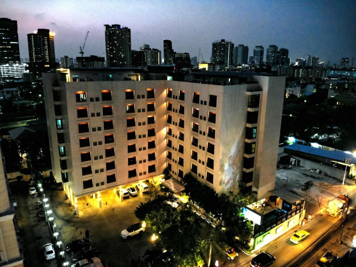 Atrium Boutique Hotel 3*