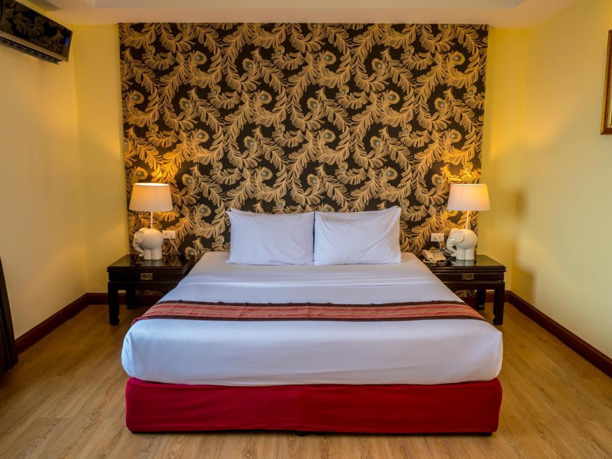 Atrium Boutique Hotel 3*