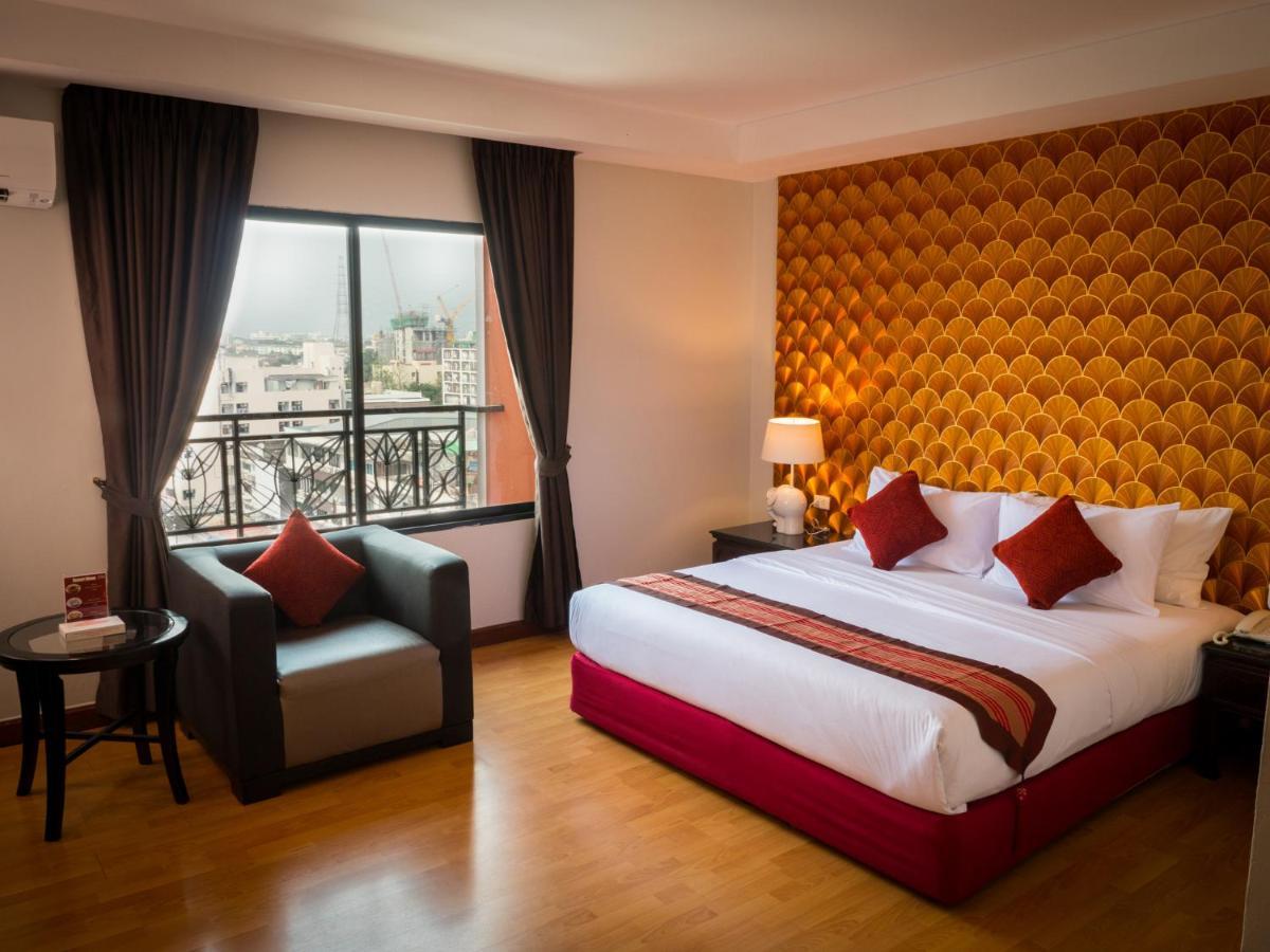 Atrium Boutique 3* Bangkok