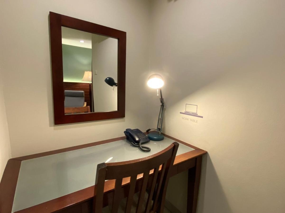 The Royalbee Aparthotel 3*