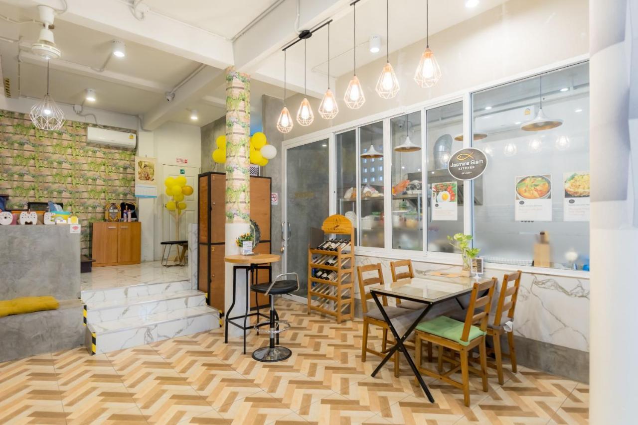 Hostel Lemon Siam Petchaburi Road Bangkok