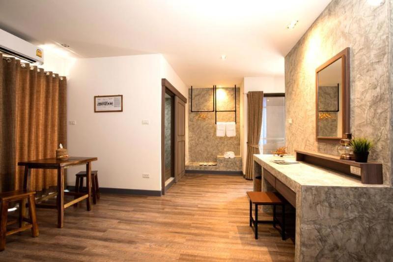 Boutique Poo-yai Lee Hotel Banguecoque