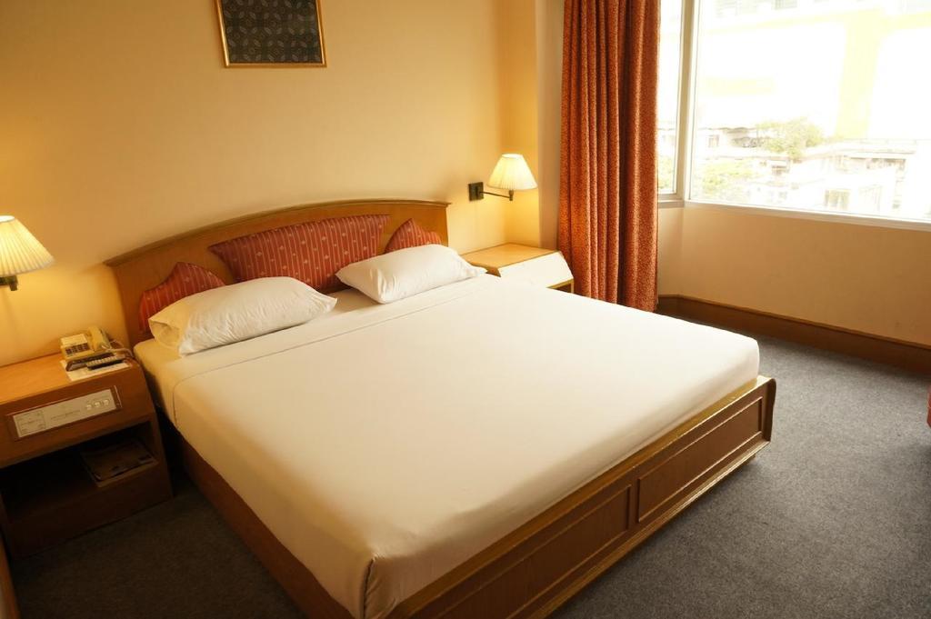 City Hotel 3*
