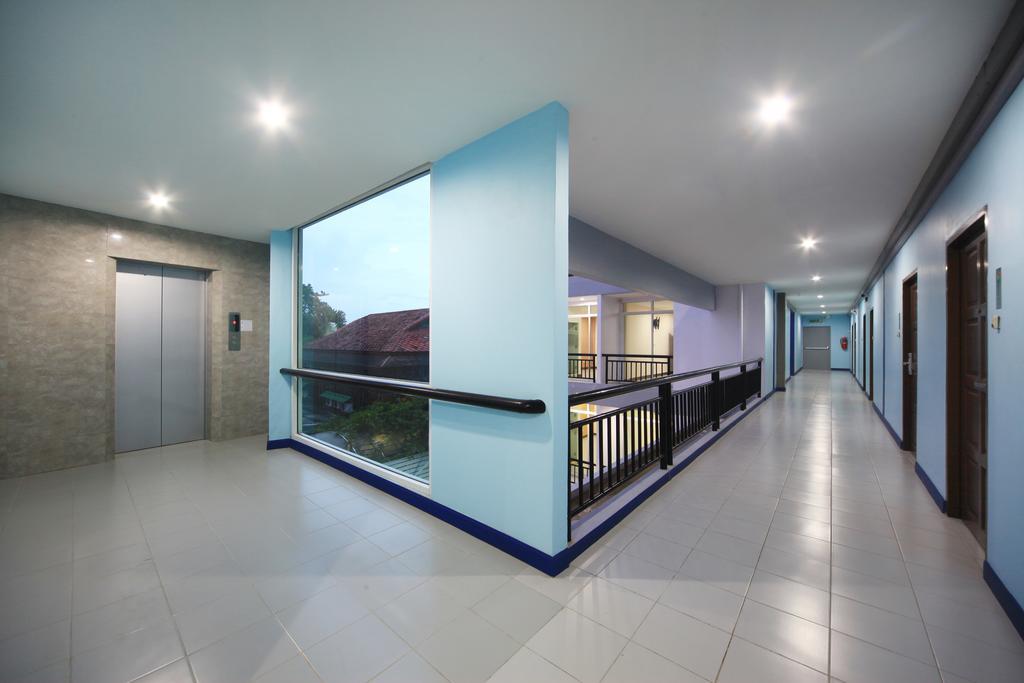 Hotel Paragon One 2*