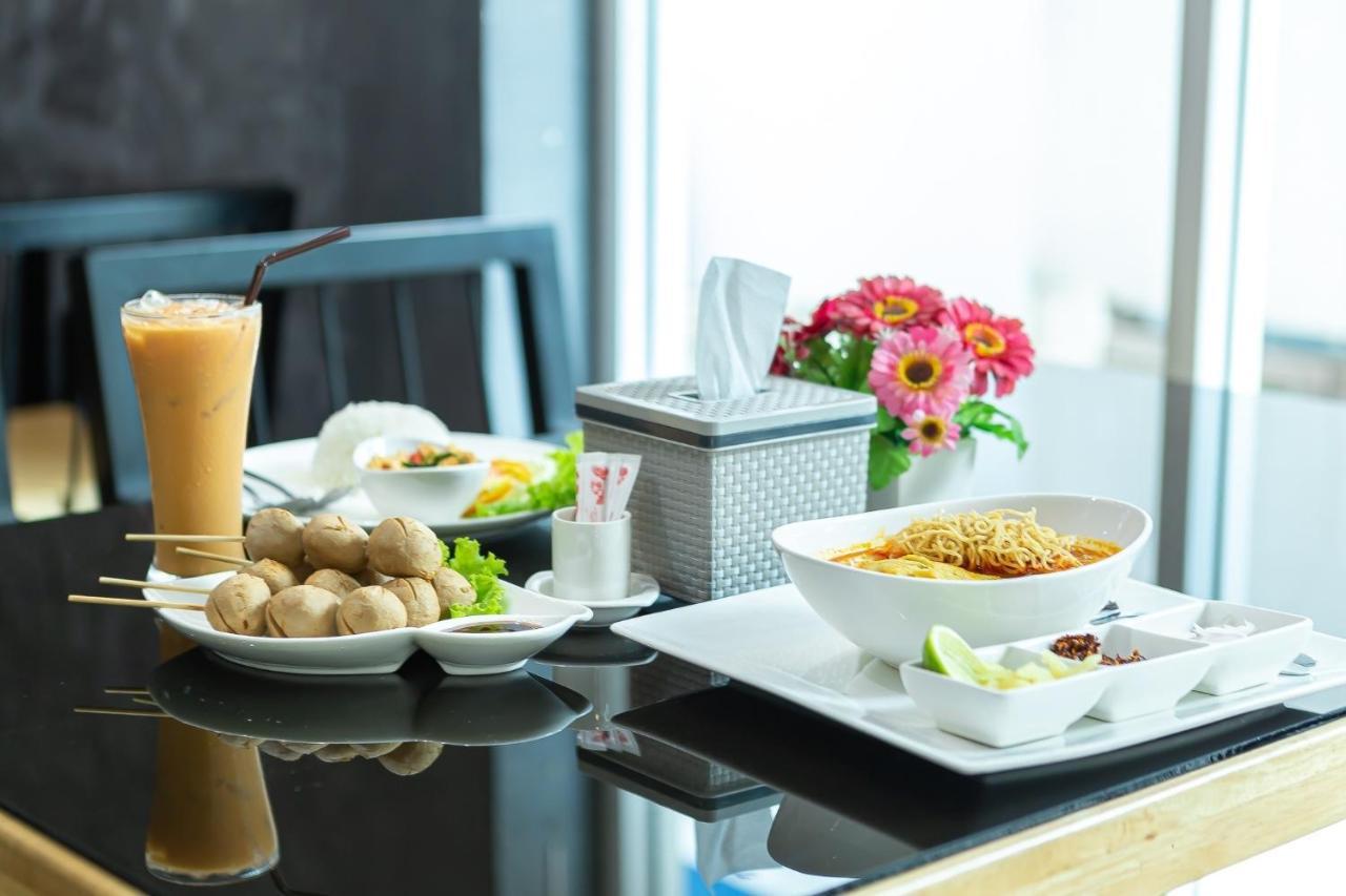 Bed By Tha-Pra Sha Plus Hotel Bangkok