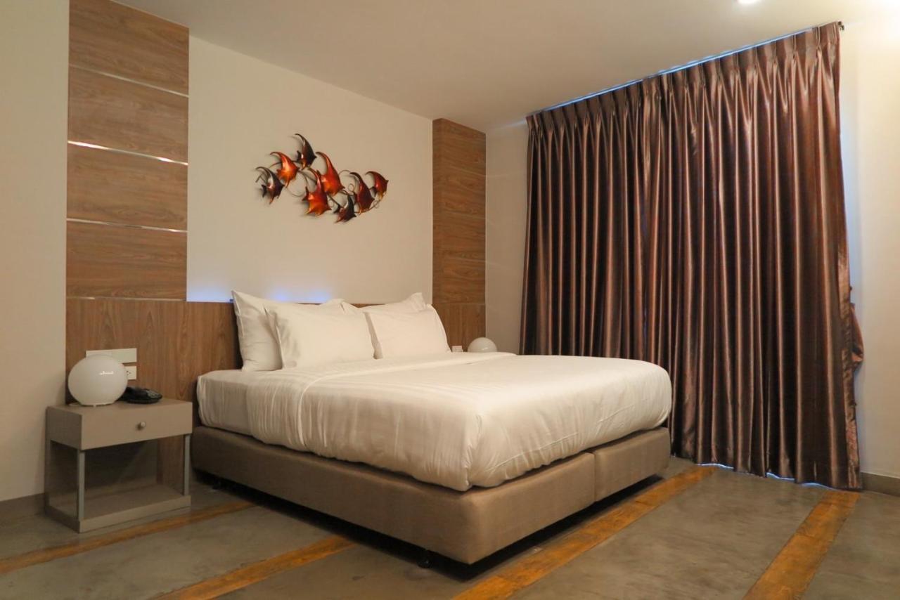Hotel V20 Boutique Jacuzzi 4*