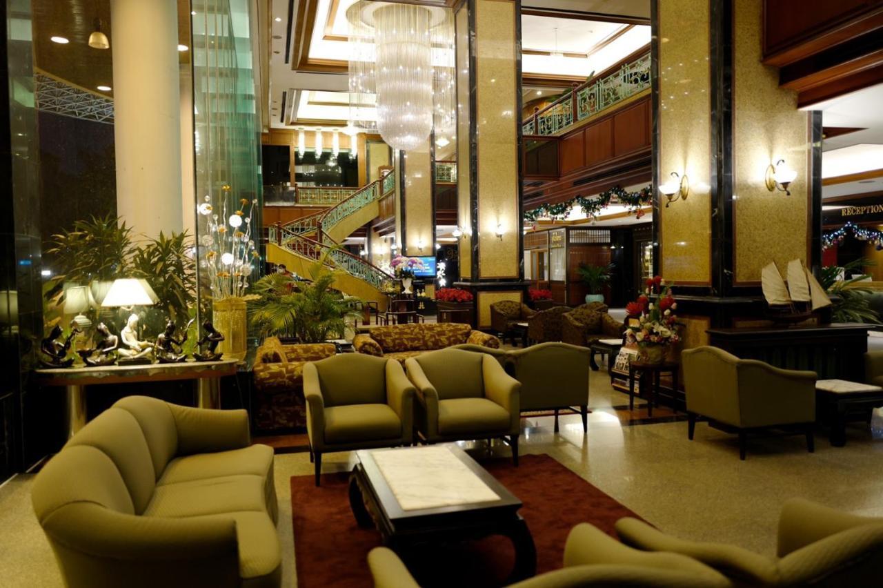 Town In Town Hotel
