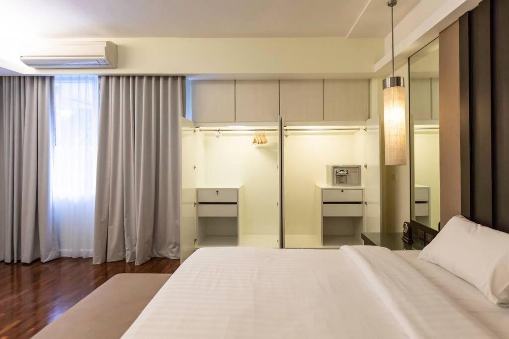 Krystal Court Bangkok