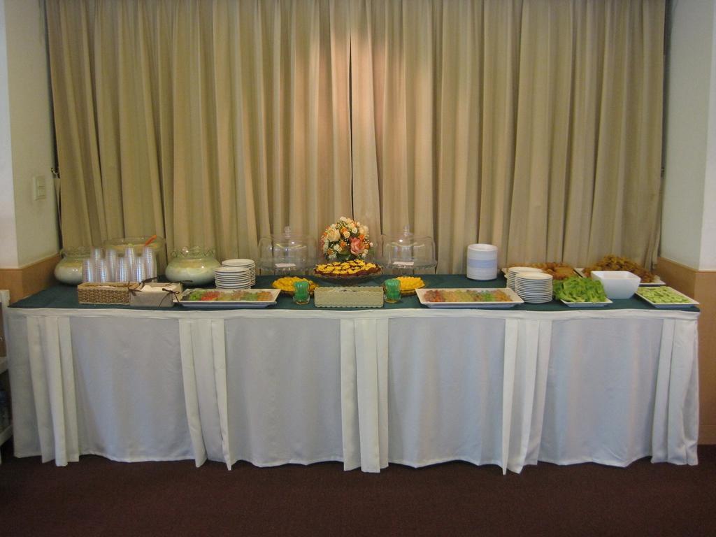 Inn P Park Charansanitwong 2*