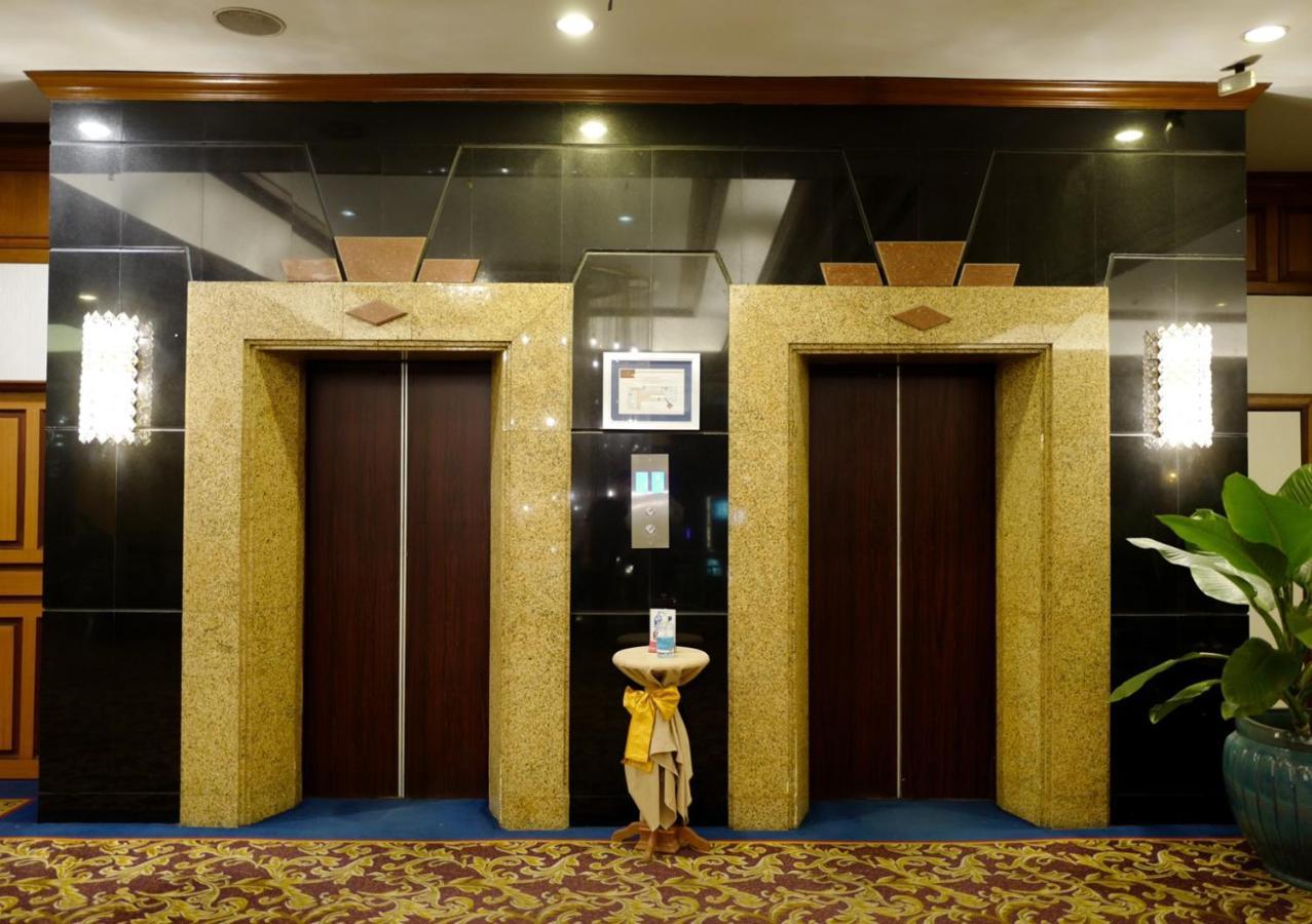 Town In Town Hotel Bangkok