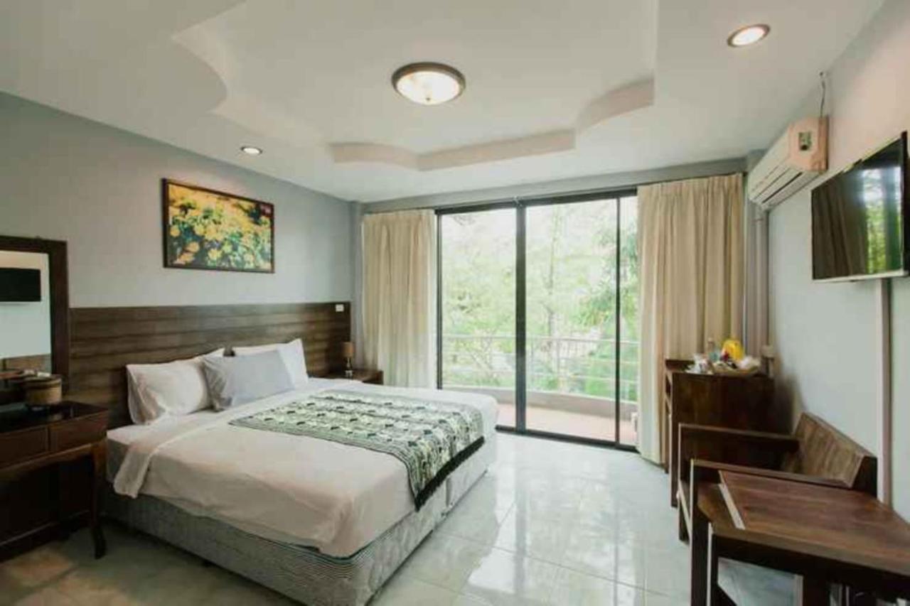Platinum Place Hotel