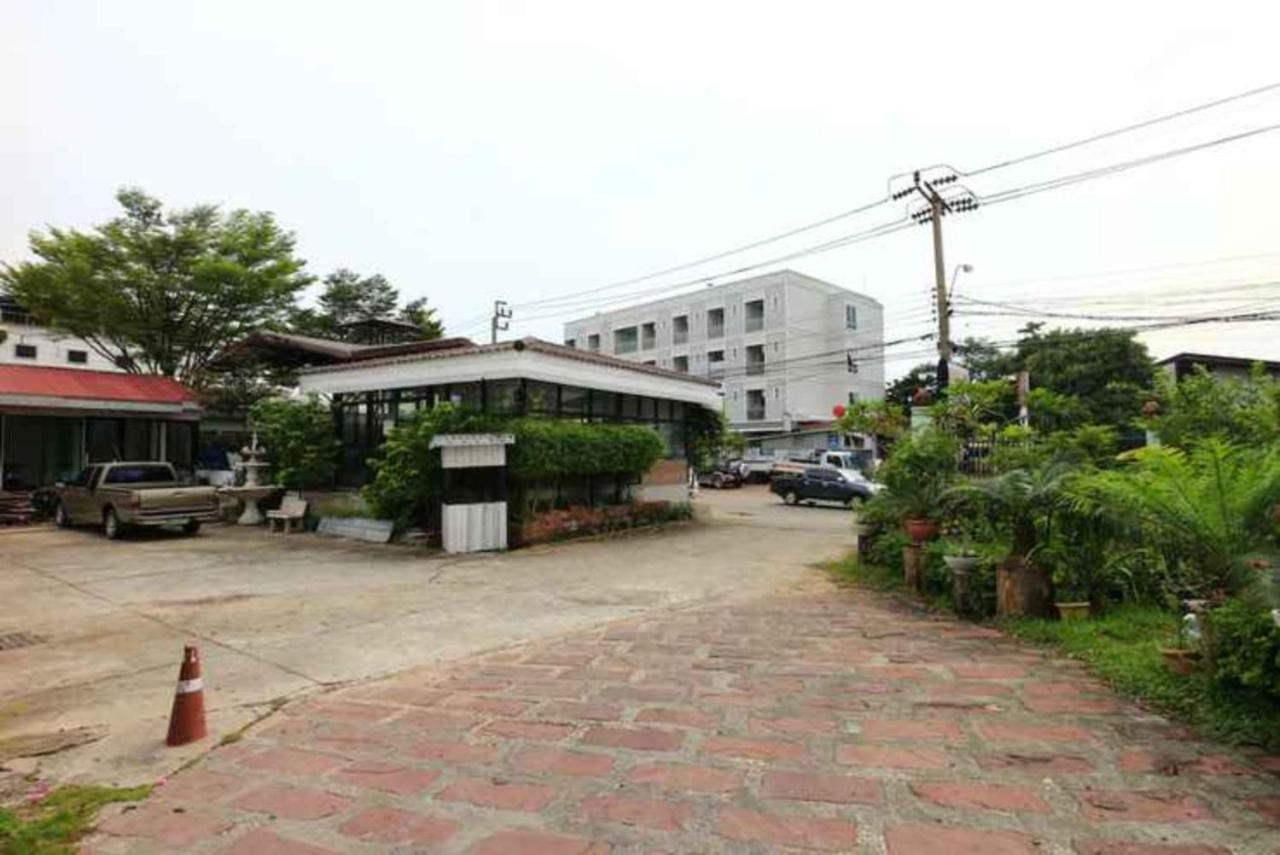 Platinum Place Hotel
