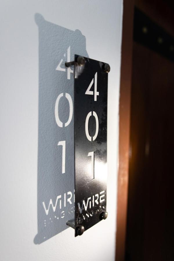 Wire Prakhanong Hotel 2*