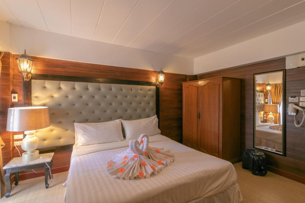 Sudyod Galaxy Capsule hotel *