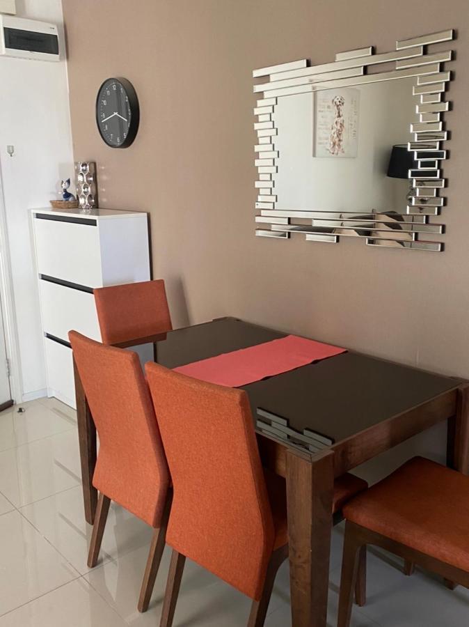 Pangsapuri Cosy 2 Bedroom On Sukhumvit, Bts Phra Khanong Bangkok