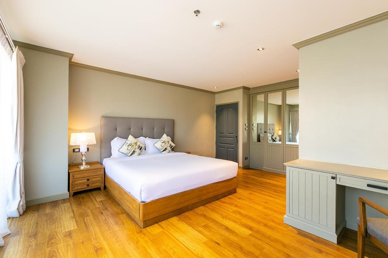 Thea, Executive Serviced In Ekamai Apartment *