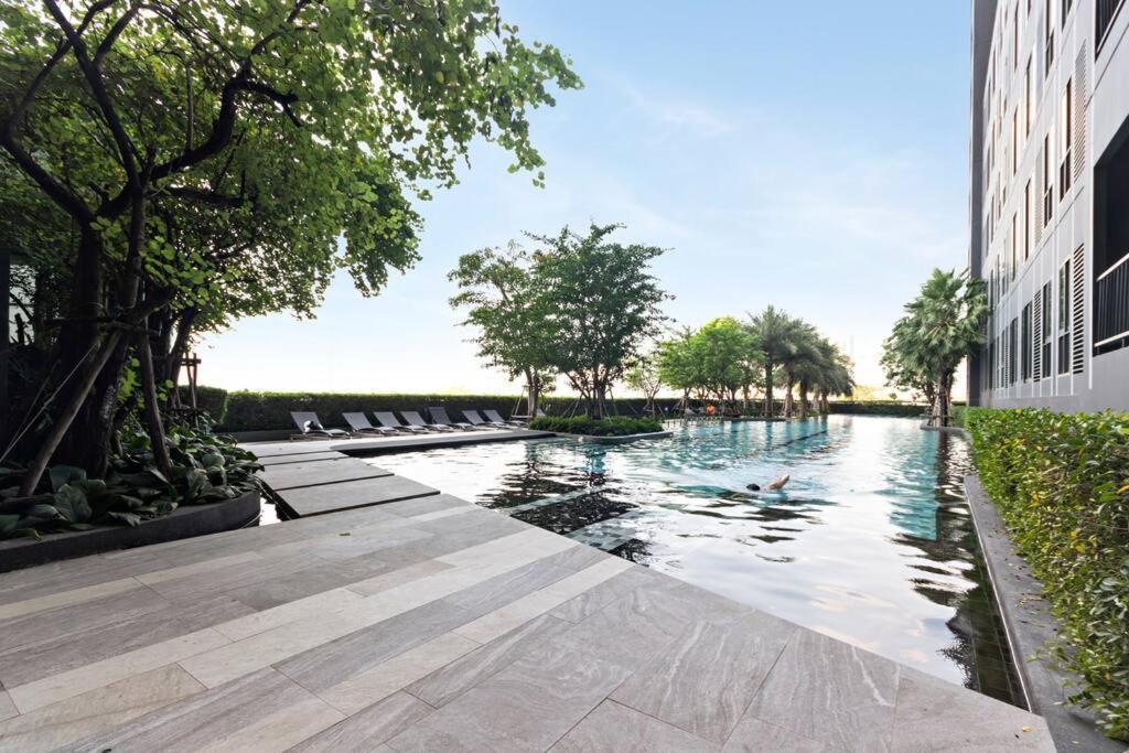 Apartemen Ideo At Bangna Bts Skytrain Station *
