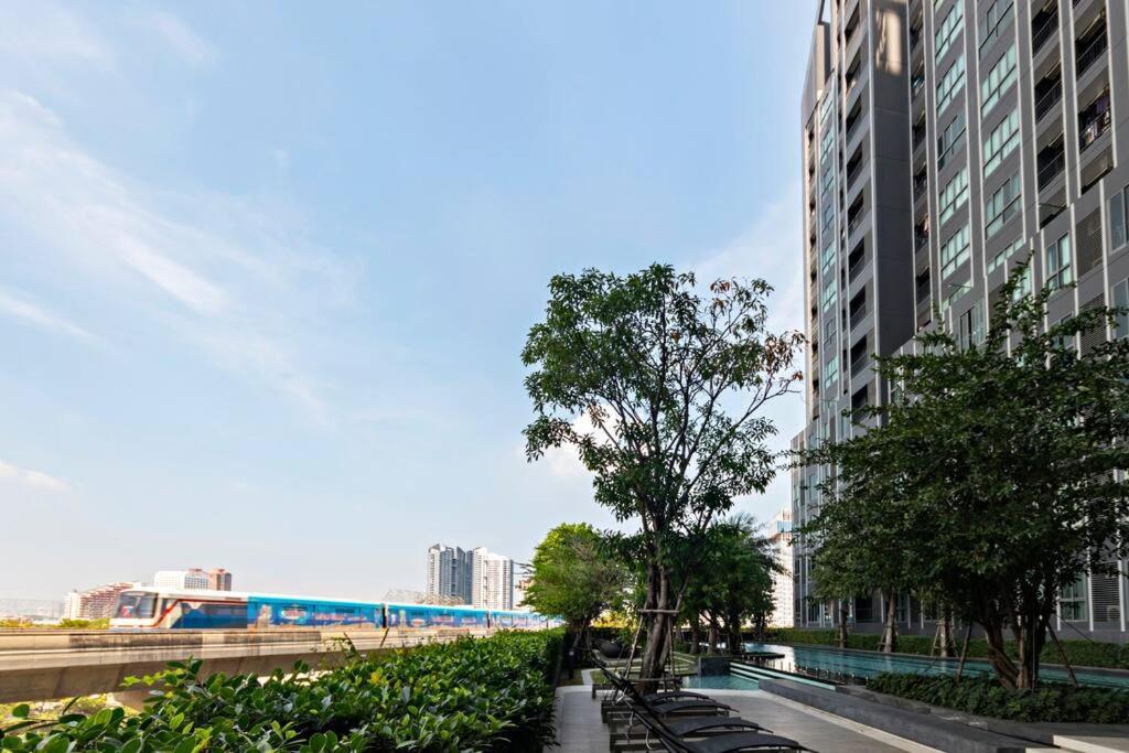Apartemen Ideo At Bangna Bts Skytrain Station Bangkok
