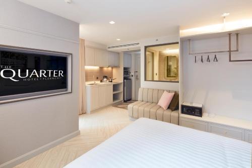 The Quarter Ploenchit By Uhg Banguecoque
