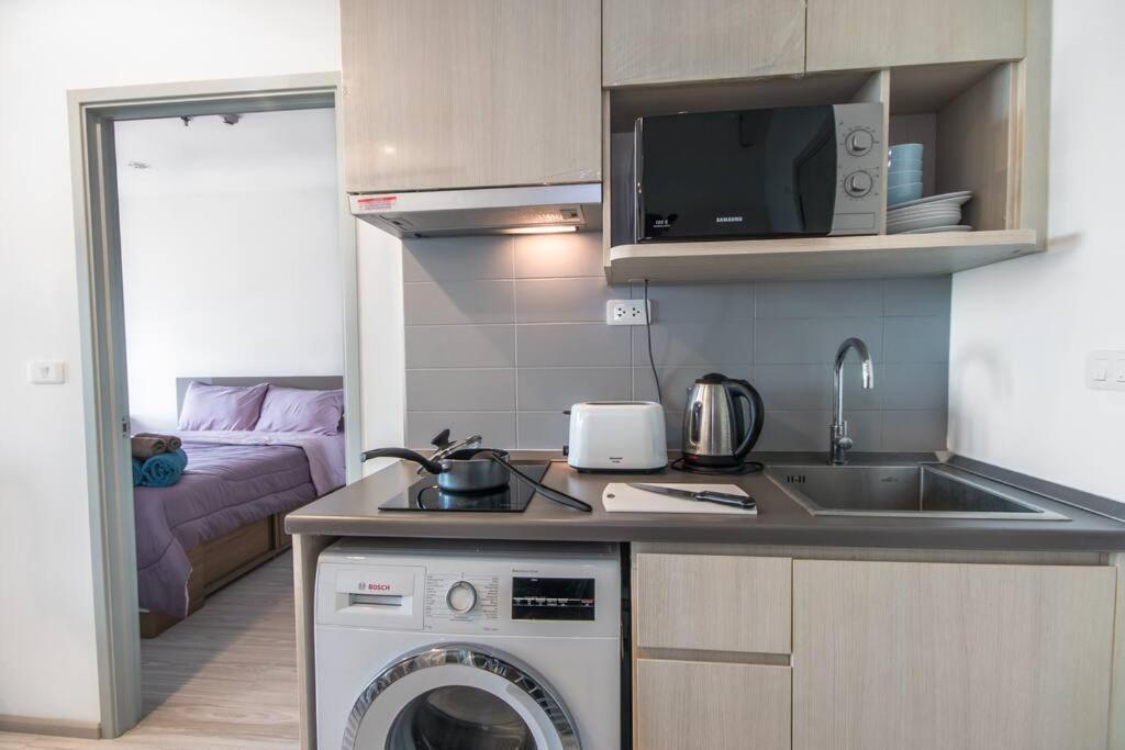 Ideo At Bangna Bts Skytrain Station Apartemen