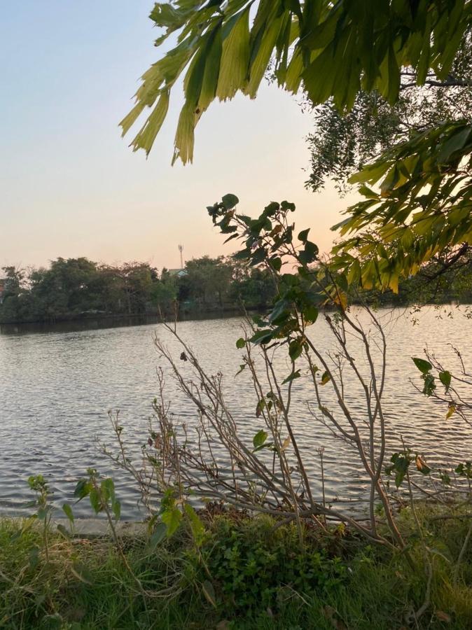 บ้านยูกเฮม ( Lake bangphli) Bangkok