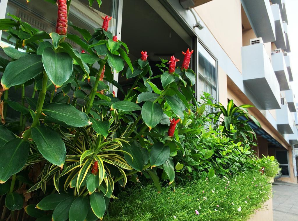 Grand Living Place Hotel