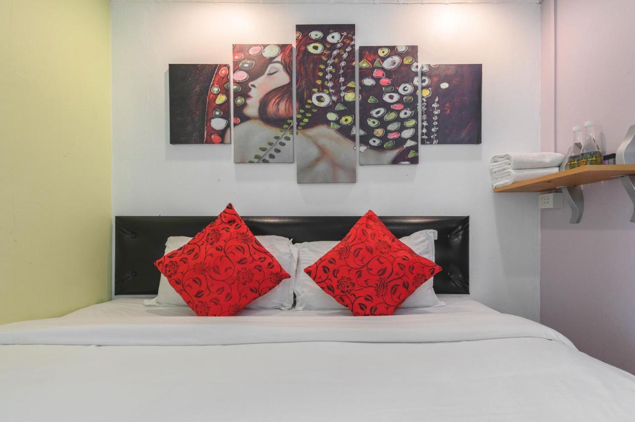 Happio Near Chabad House Guest house 2*