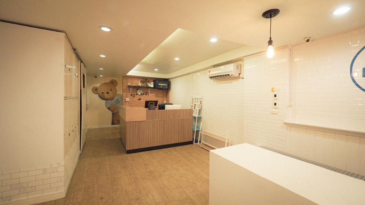 Hostel I-sleep Silom *