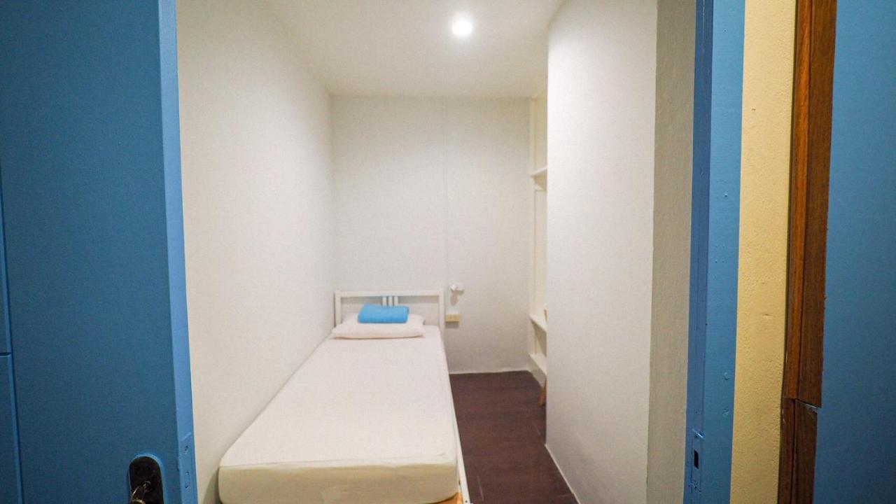 Hostel I-sleep Silom *