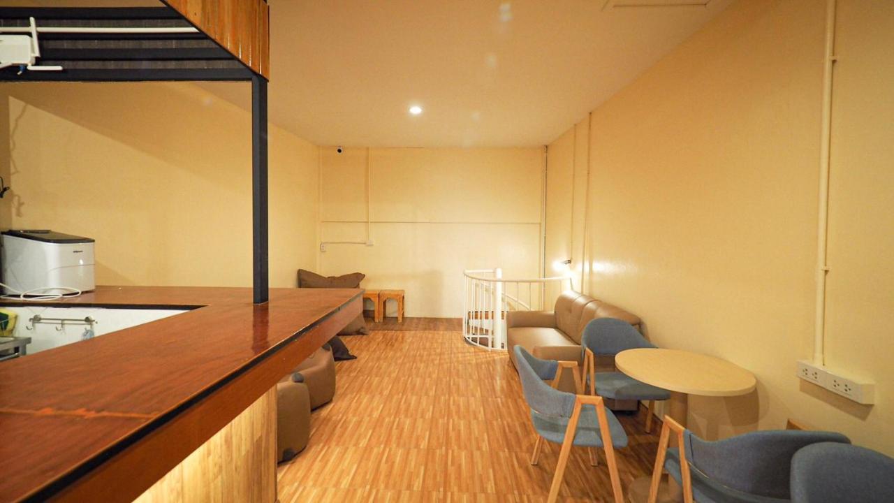 Asrama I-sleep Silom Bangkok