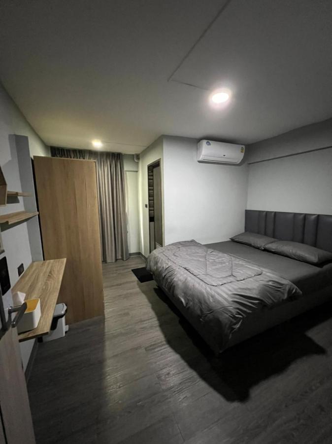 W71 Hotel