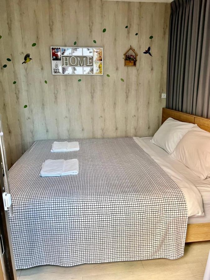 Hostel White House *