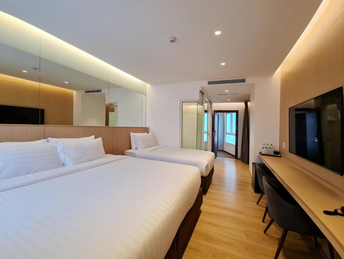 Mintel Huamark Hotel 4*