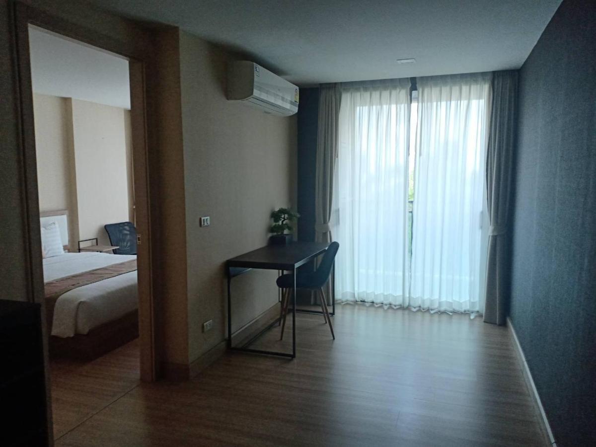 Aparthotel Ramada By Wyndham Ekamai Residences Bangkok