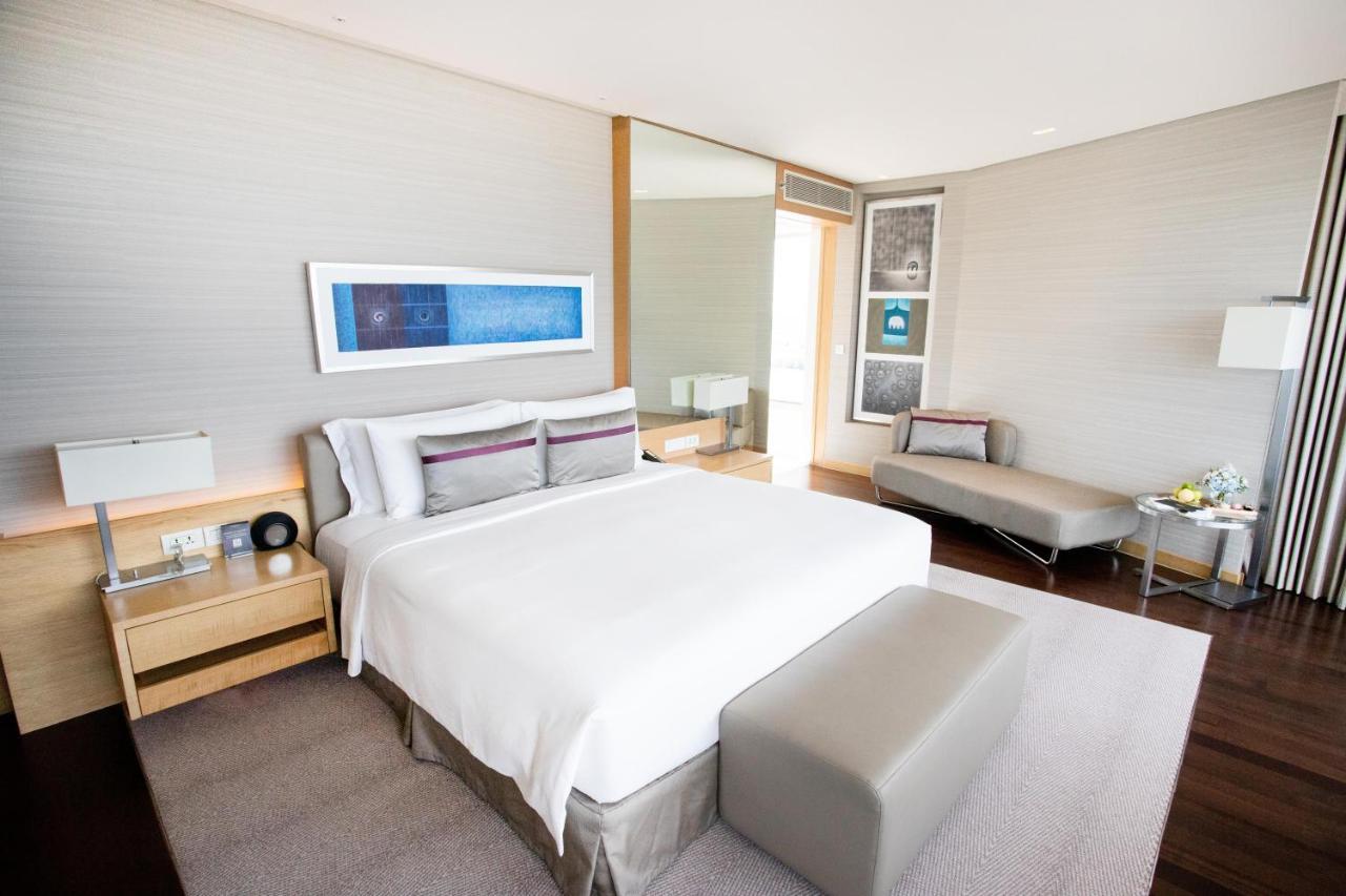 Hotel Avani Riverside 5*