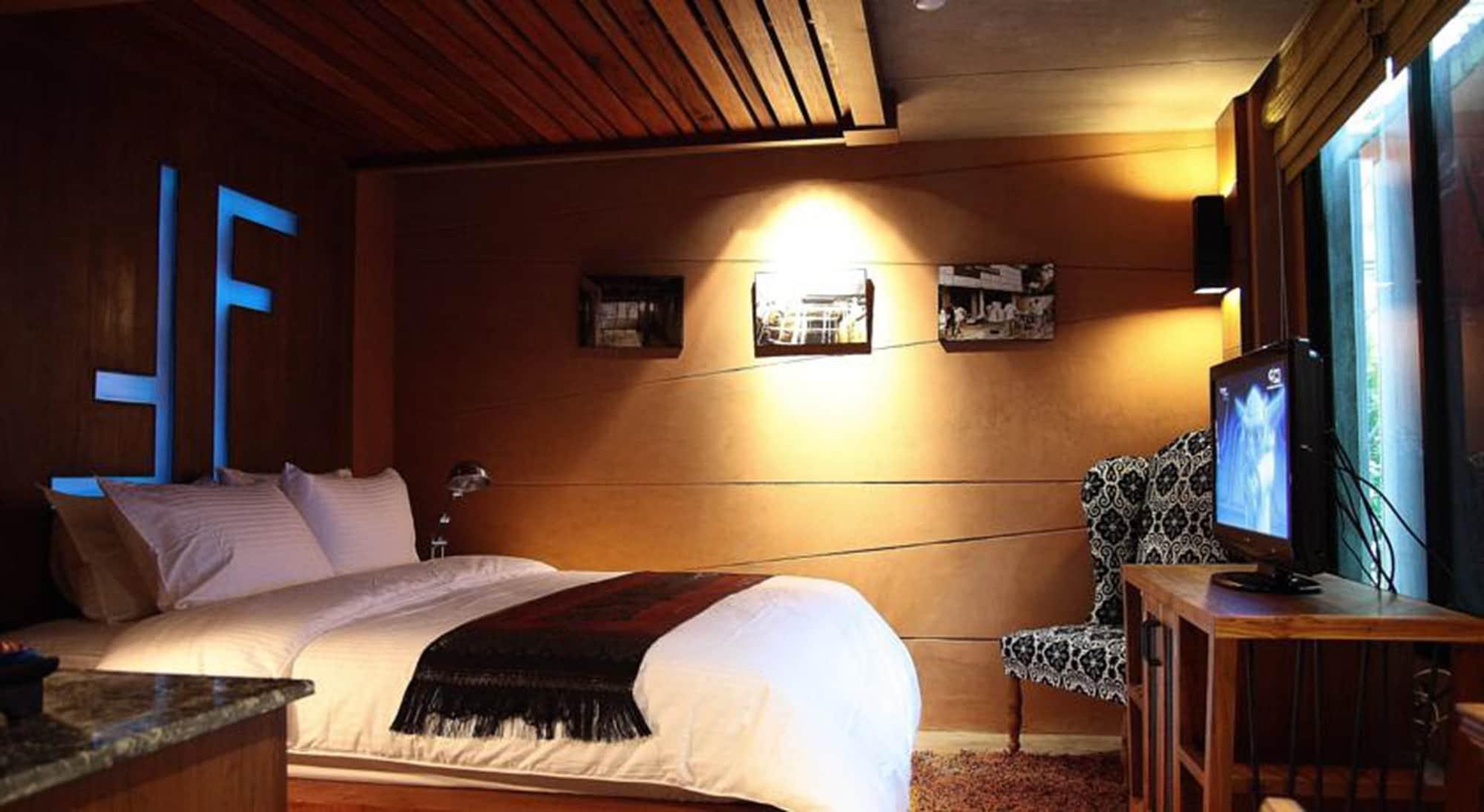 The Fusion Hotel