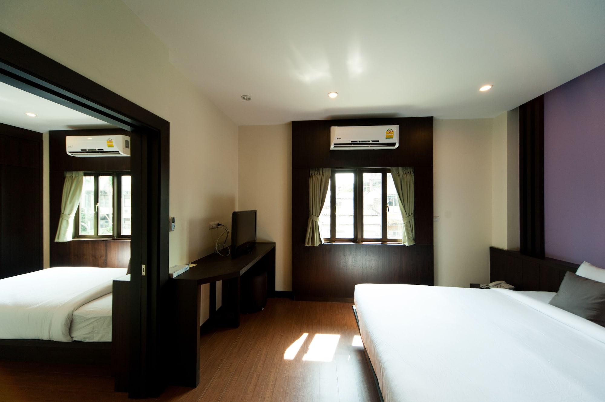 Tara Place 3*