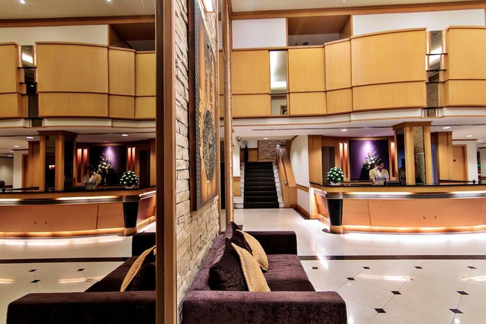 Bossotel 3*