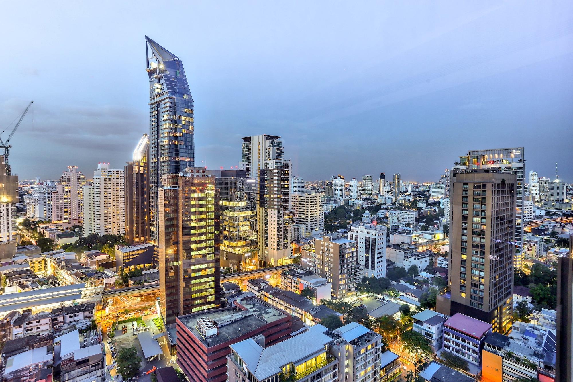 Hotel Hilton Sukhumvit 5*