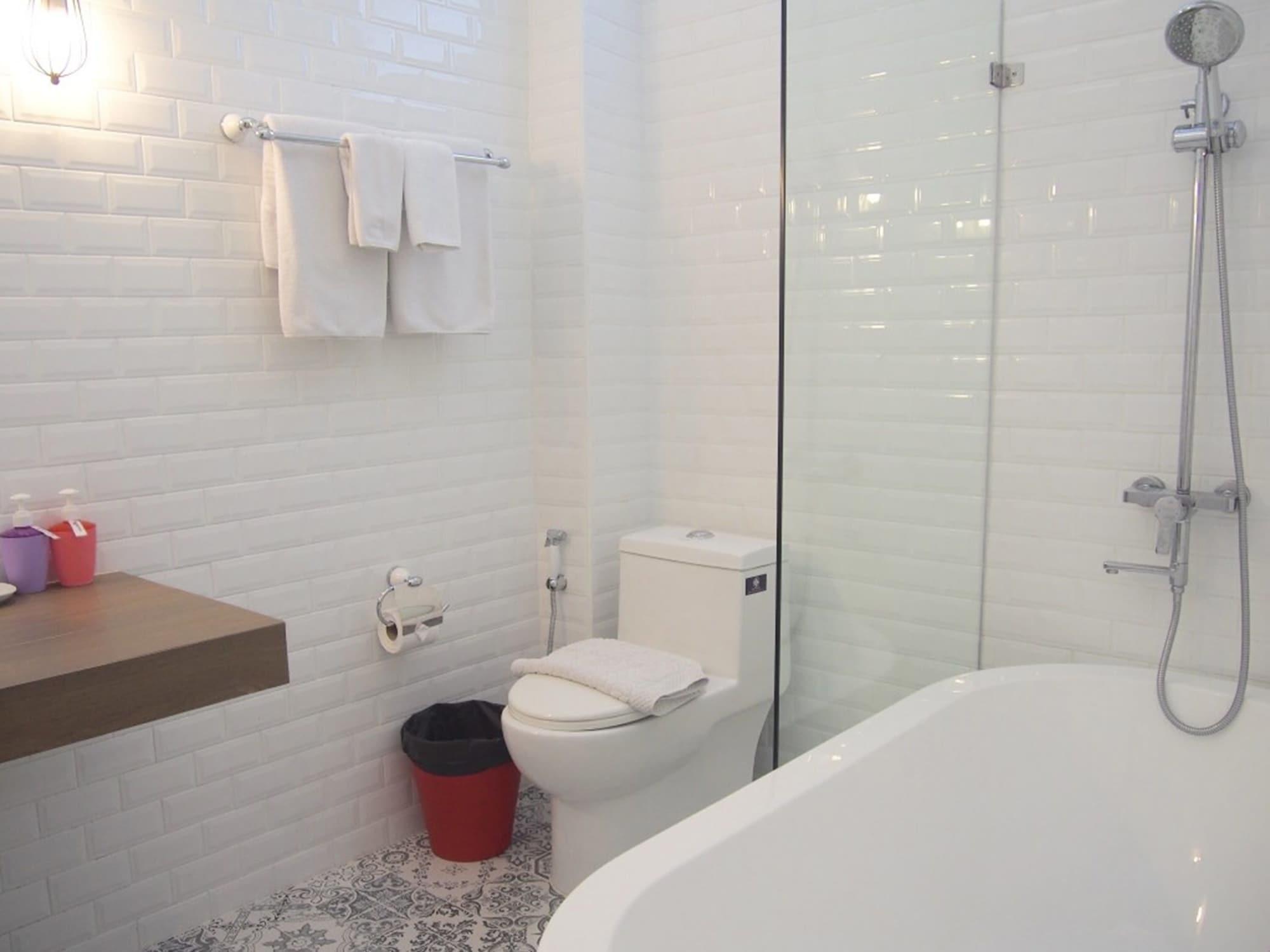 Retroasis Hotel 3*