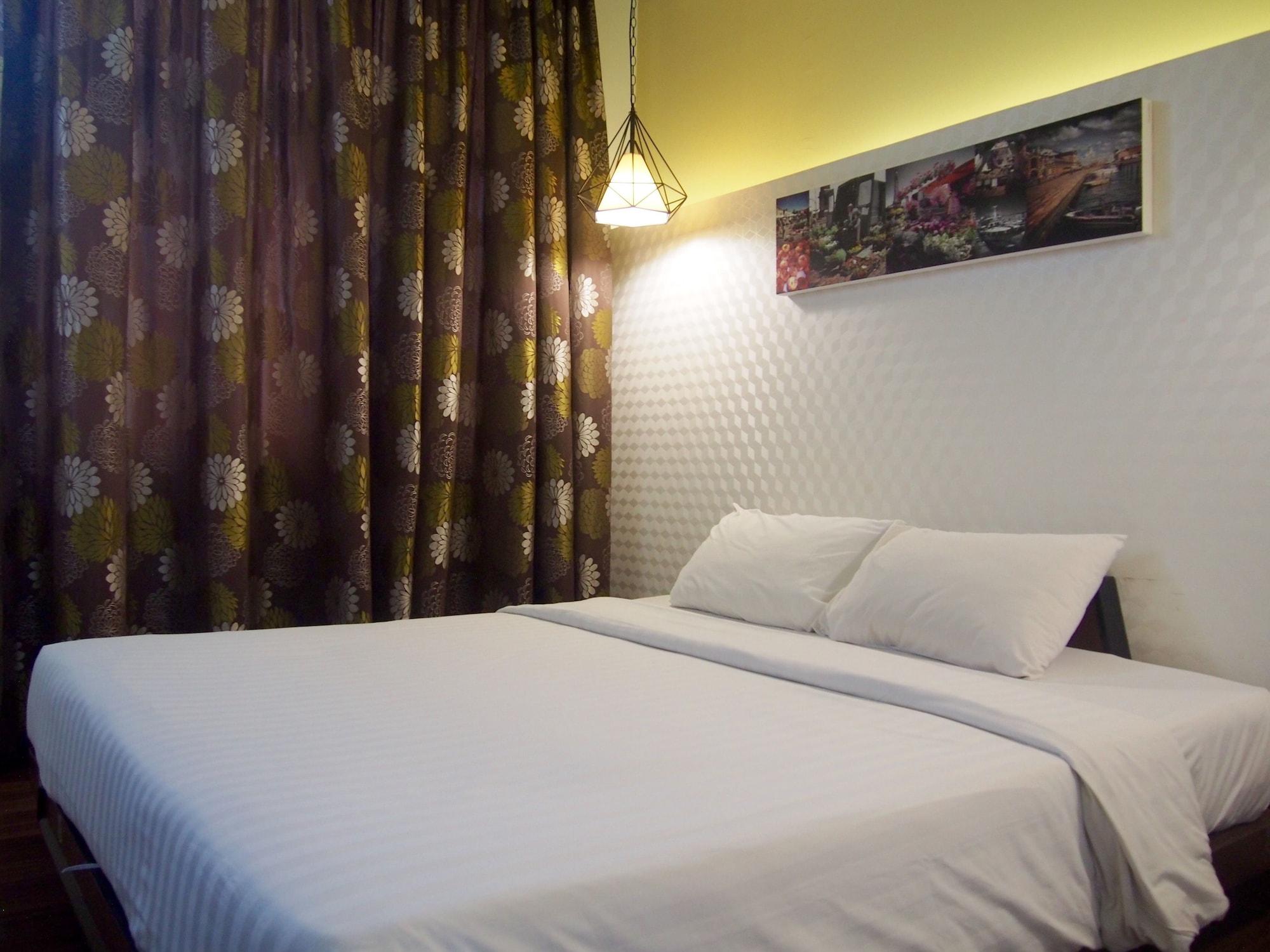 Retroasis Hotel