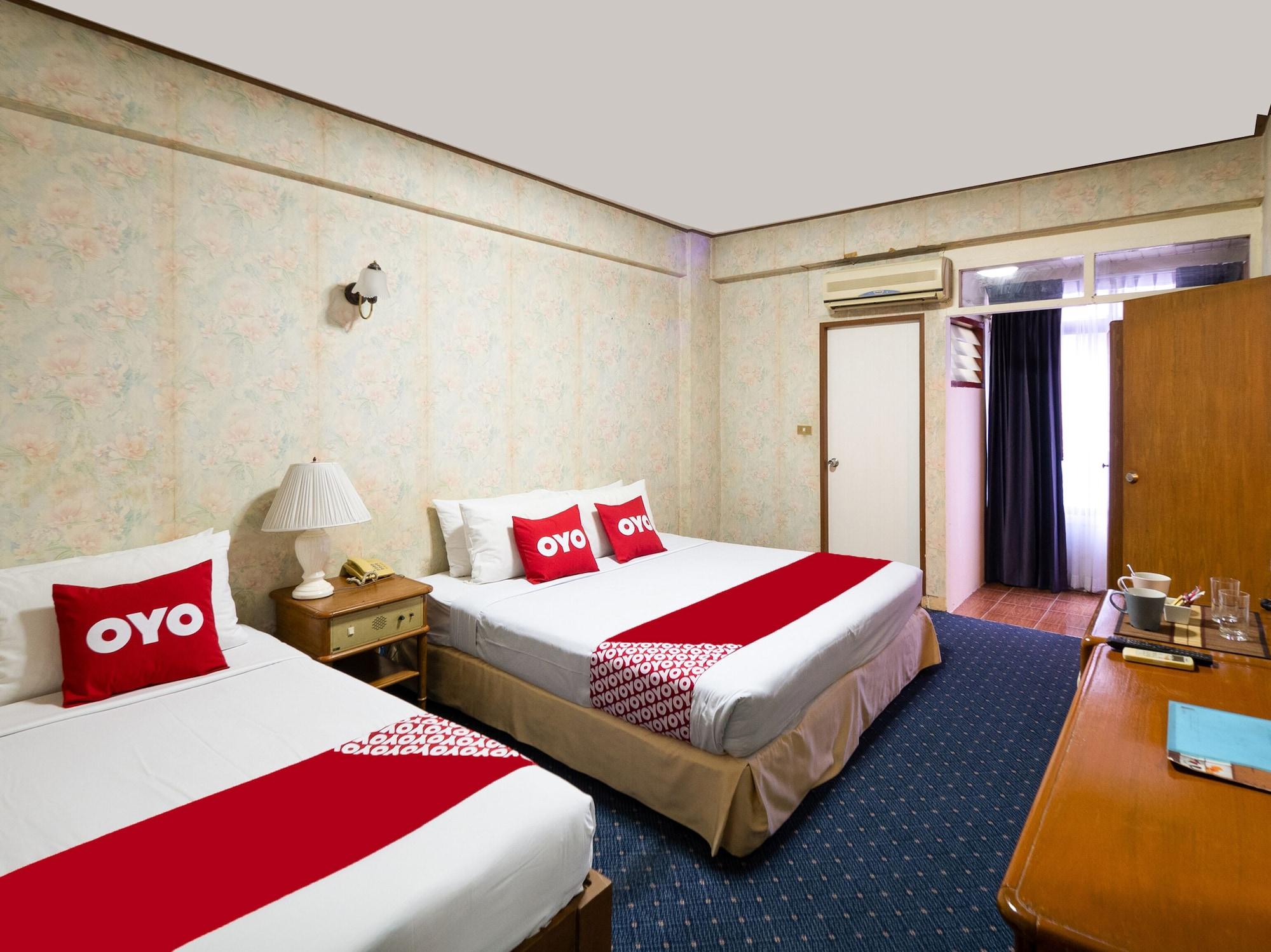 Hotel 12pm