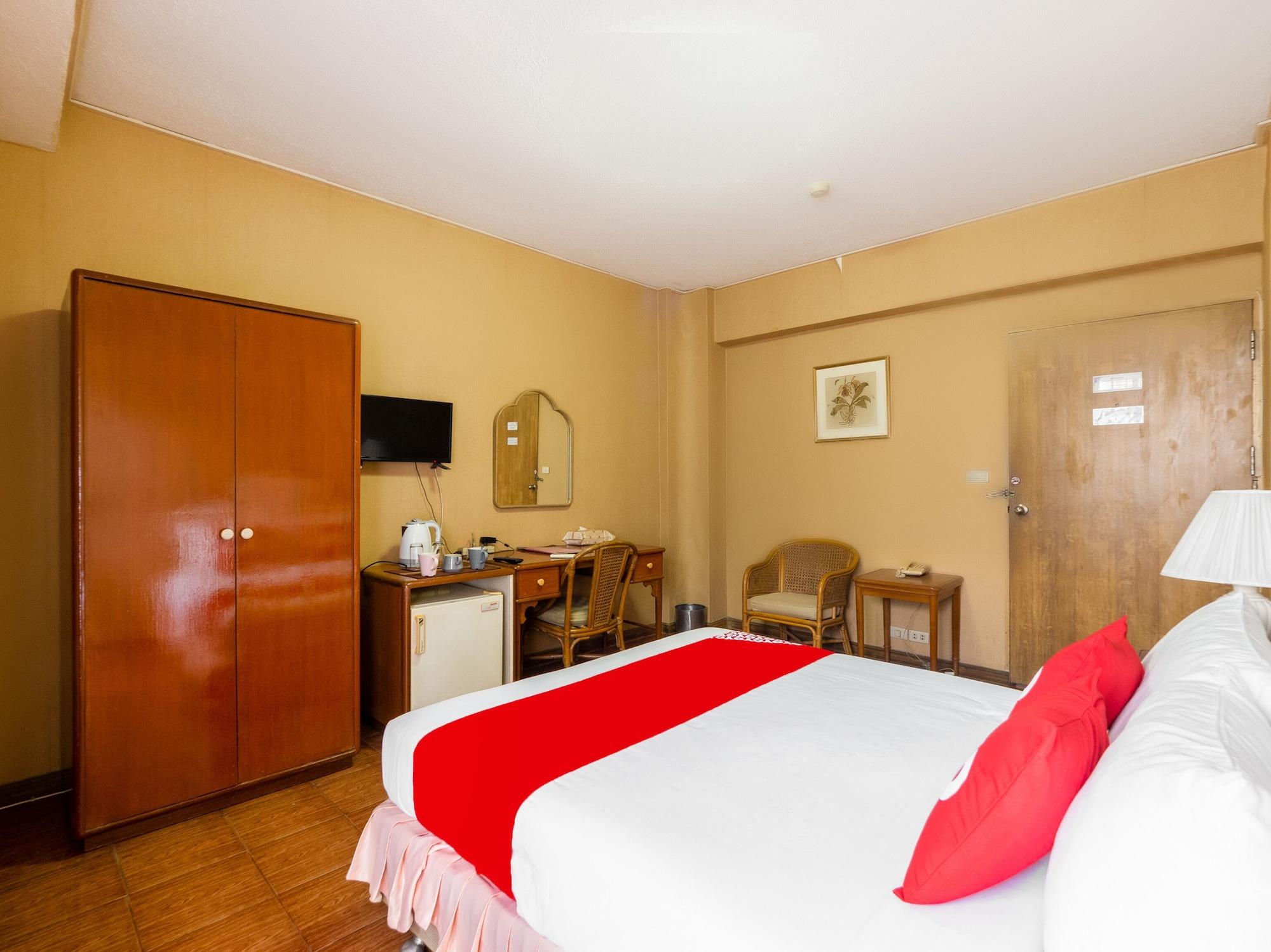 12pm Hotel 3*