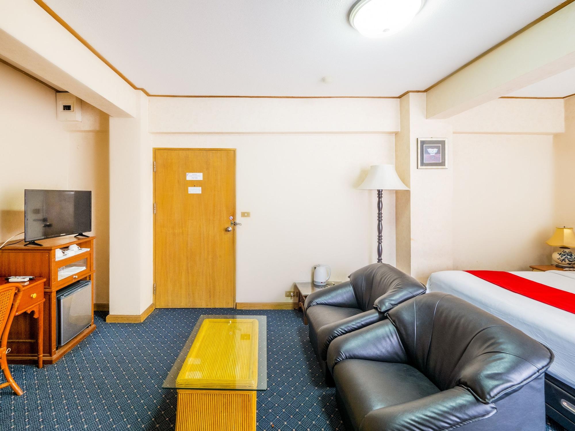 12pm Hotel 3*