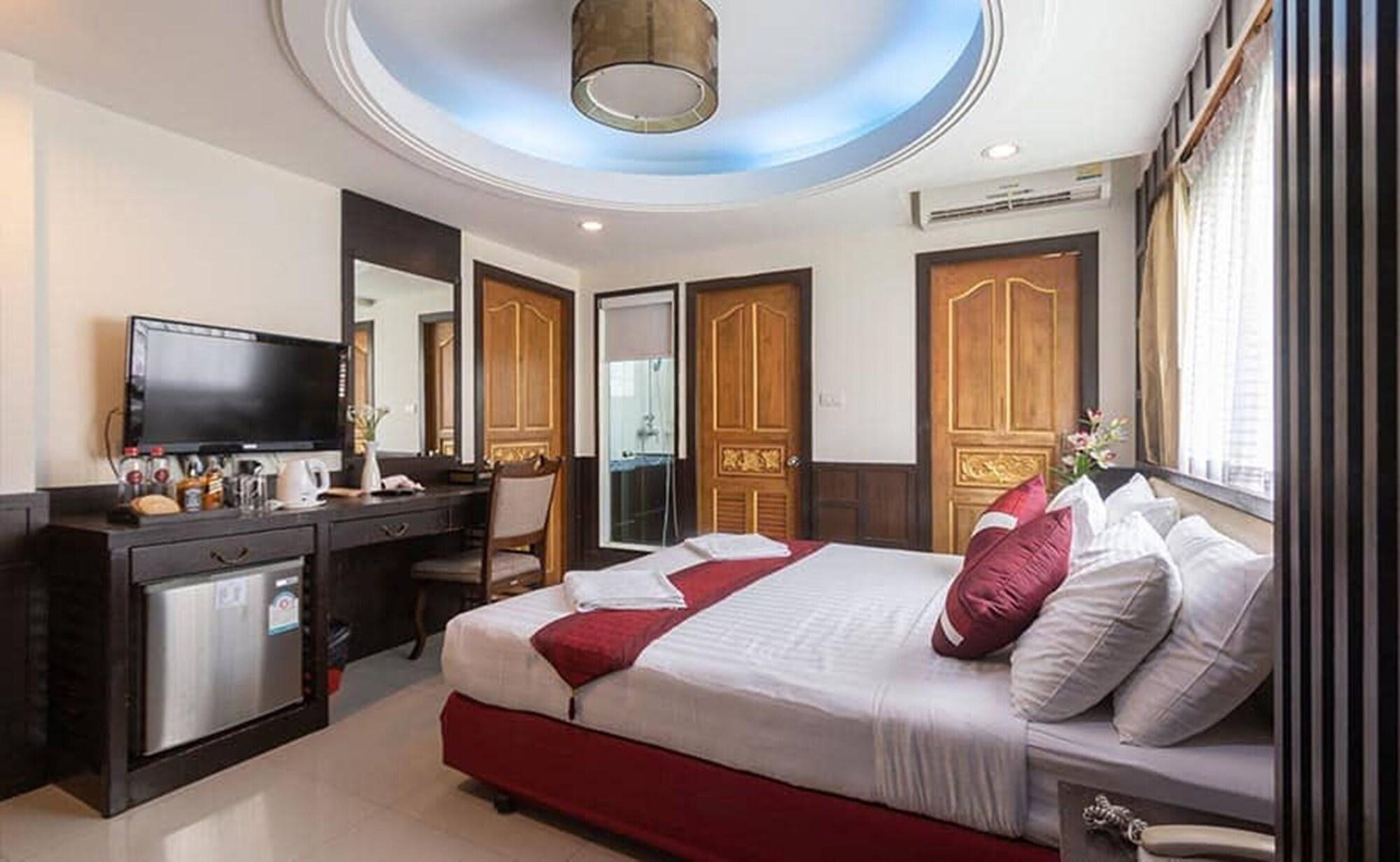 Gusto Pratunam Hotel 4*